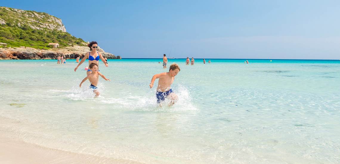 Enjoy the longest beach in Menorca, Son Bou: 
