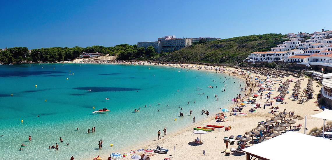 Vista de la playa de Arenal den Castell en Menorca
