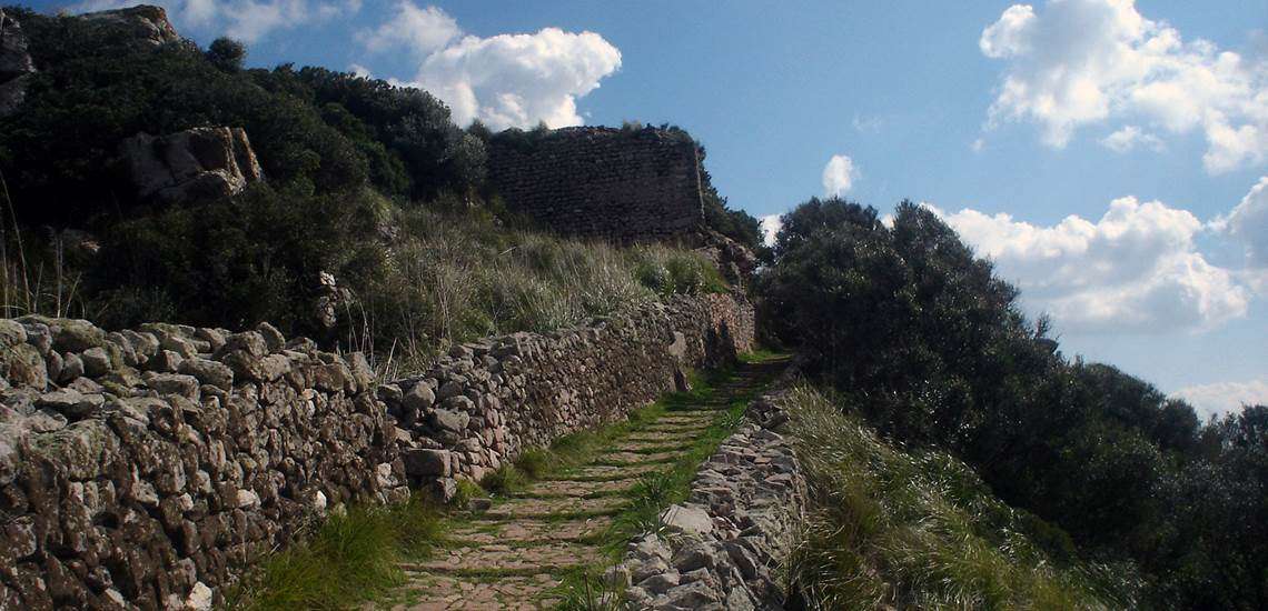 Die Festung Castell de Santa Àgueda